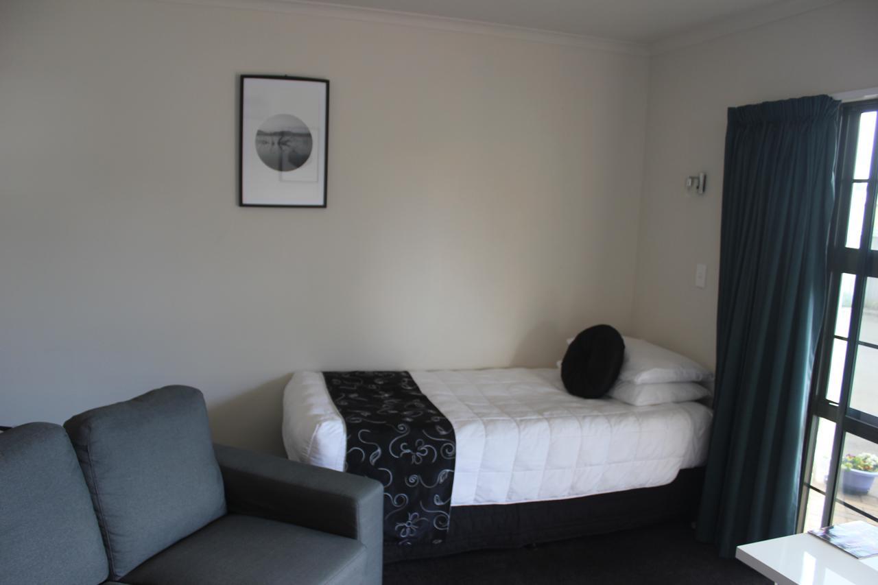 Kiwi Court Motel Гавера Екстер'єр фото